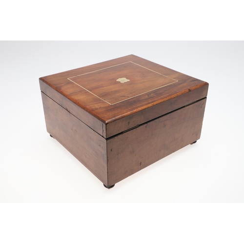 561 - A LATE 19TH CENTURY WALNUT CASED POLYTHON. A late 19thc Walnut cased polython, with a serial number ... 