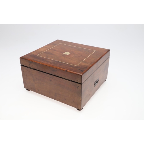 561 - A LATE 19TH CENTURY WALNUT CASED POLYTHON. A late 19thc Walnut cased polython, with a serial number ... 