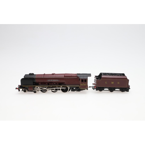 576 - WRENN BOXED 00 GAUGE LOCOMOTIVES - CITY OF LONDON & CITY OF LIVERPOOL. Including W2226 City of Londo... 