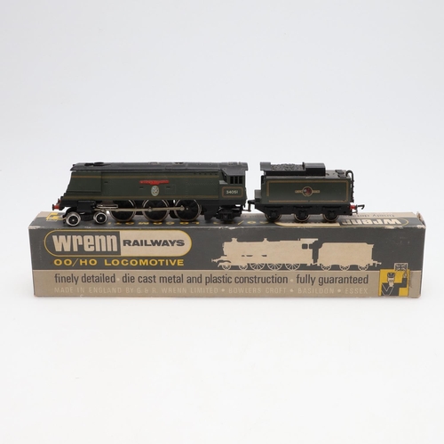 578 - WRENN BOXED 00 GAUGE LOCOMOTIVE - WINSTON CHURCHILL. A boxed W2265 Winston Churchill 4-6-2 BR Green ... 