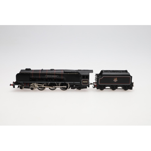 581 - WRENN BOXED 00 GAUGE LOCOMOTIVE - CITY OF LEICESTER. A boxed W2286 BR black City of Leicester locomo... 