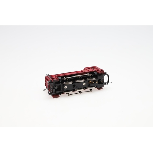 586 - WRENN BOXED 00 GAUGE DIESEL LOCOMOTIVES. Two boxed locomotives, W2234 Diesel Electric National Coal ... 