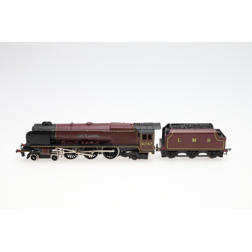 593 - WRENN BOXED 00 GAUGE LOCOMOTIVES - CITY OF LIVERPOOL & STOKE ON TRENT. Both boxed including W2242 LM... 