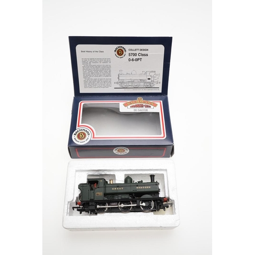 594 - BOXED BACHMANN 00 GAUGE LOCOMOTIVE - RAVENINGHAM HALL & OTHER BOXED LOCOMOTIVES. Model 31-779, 6960 ... 