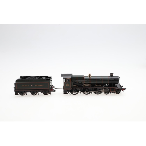 594 - BOXED BACHMANN 00 GAUGE LOCOMOTIVE - RAVENINGHAM HALL & OTHER BOXED LOCOMOTIVES. Model 31-779, 6960 ... 