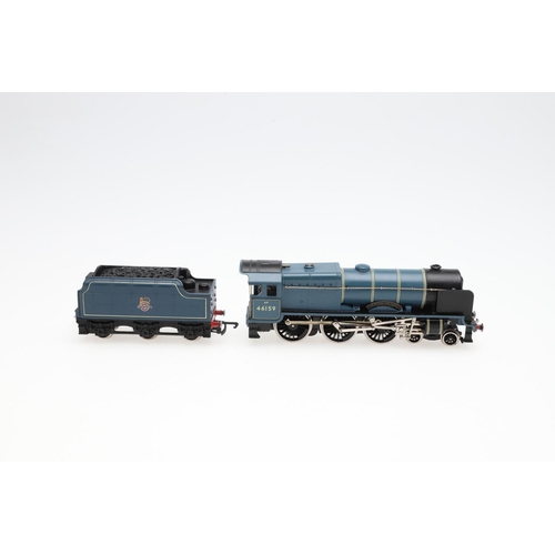 606 - WRENN BOXED 00 GAUGE LOCOMOTIVE - ROYAL AIR FORCE. A Wrenn locomotive W2273 Royal Scot Class 46159 '... 