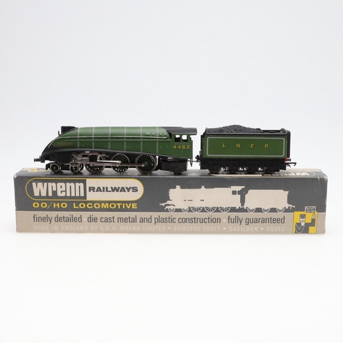 608 - WRENN BOXED 00 GAUGE LOCOMOTIVE - GOLDEN EAGLE. A boxed W2209 Class A4 LNER Golden Eagle locomotive,... 