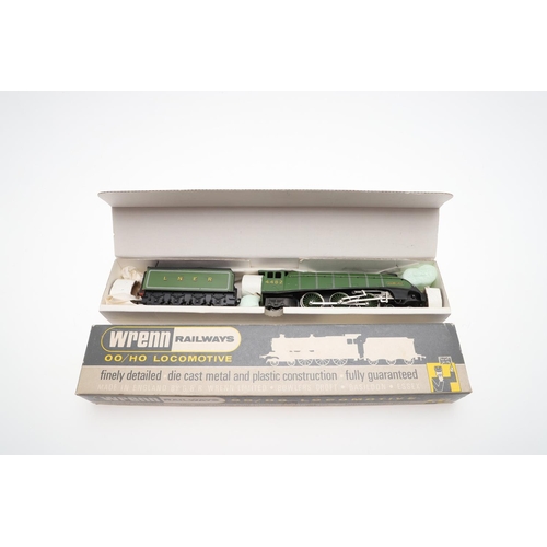 608 - WRENN BOXED 00 GAUGE LOCOMOTIVE - GOLDEN EAGLE. A boxed W2209 Class A4 LNER Golden Eagle locomotive,... 