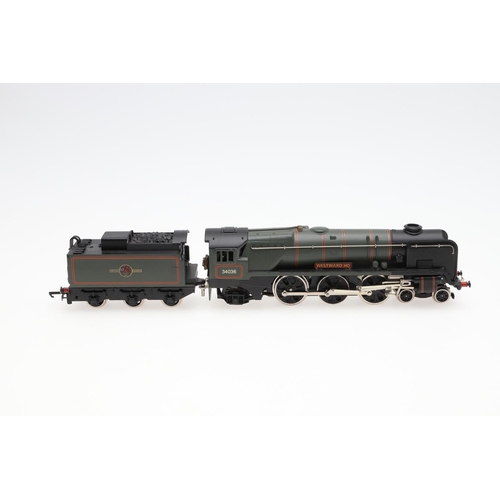 609 - WRENN BOXED 00 GAUGE LOCOMOTIVE - WESTWARD HO. A boxed W2287 West Country Class 'Westward Ho' 34036 ... 