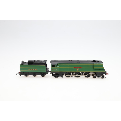 612 - WRENN BOXED 00 GAUGE LOCOMOTIVE - TAVISTOCK. A boxed W2407 Southern Railway 'Tavistock' 21C111, limi... 