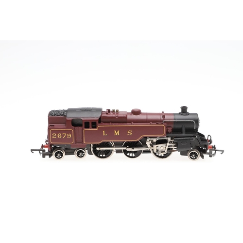 621 - WRENN BOXED 00 GAUGE LOCOMOTIVES - LMS. Two boxed W2219 LMS 2679 tank locomotives, also with a boxed... 