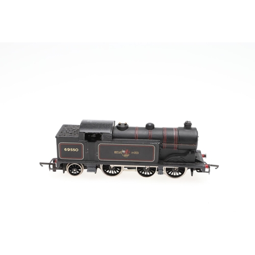 624 - WRENN BOXED LNER TANK LOCOMOTIVES - 00 GAUGE. Including three boxed W2217 LNER 9522 tank locomotives... 