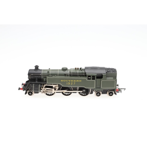 628 - WRENN BOXED 00 GAUGE TANK LOCOMOTIVES. Including W2206 Malachite Green tank locomotive 31340, W2245 ... 