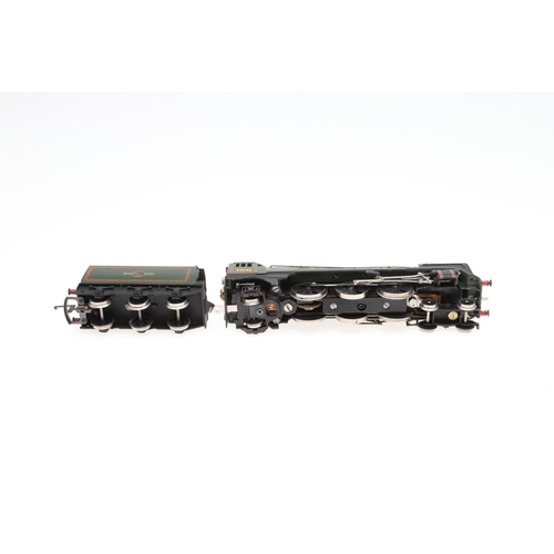 632 - WRENN BOXED 00 GAUGE LOCOMOTIVES - DORCHESTER & CARDIFF CASTLE. Including W2236 West Country Class D... 