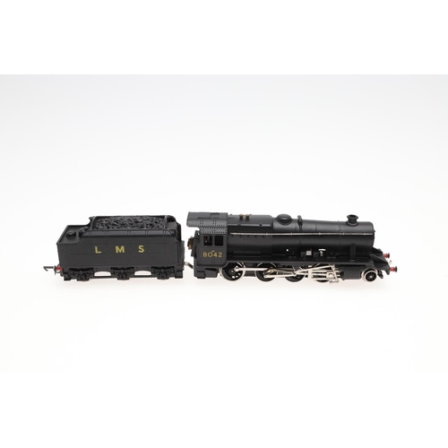 633 - WRENN BOXED 00 GAUGE LOCOMOTIVES INCLUDING SIR NIGEL GRESLEY. Three boxed locomotives including W221... 