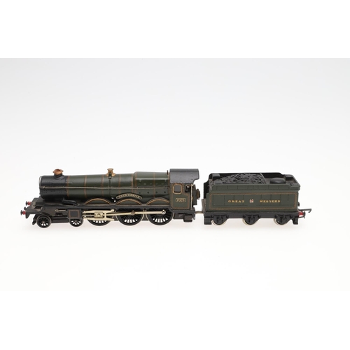 634 - WRENN 00 GAUGE LOCOMOTIVES INCLUDING GRENADIER GUARDSMAN. Including, W2262 Grenadier Guardsman 46110... 