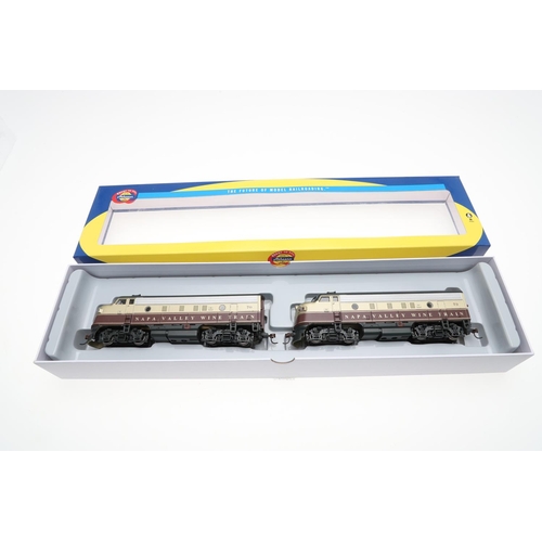 635 - BOXED ATHEARN HO GAUGE AMERICAN LOCOMOTIVES. Including 99472 Rocky Montaineer, and 85101 Napa Valley... 