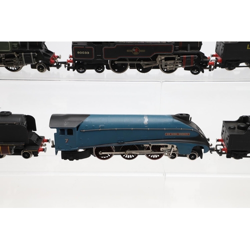 636 - WRENN 00 GAUGE LOCOMOTIVES. A qty of unboxed Wrenn locomotives including Barnstaple 34005, Sir Nigel... 