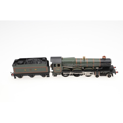 637 - WRENN 00 GAUGE LOCOMOTIVES. Including W2218 80033 tank locomotive, Clun Castle 7029 (wrong box with ... 