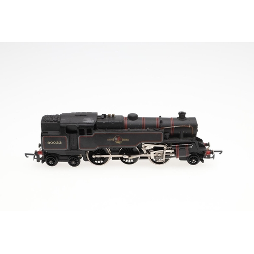 637 - WRENN 00 GAUGE LOCOMOTIVES. Including W2218 80033 tank locomotive, Clun Castle 7029 (wrong box with ... 