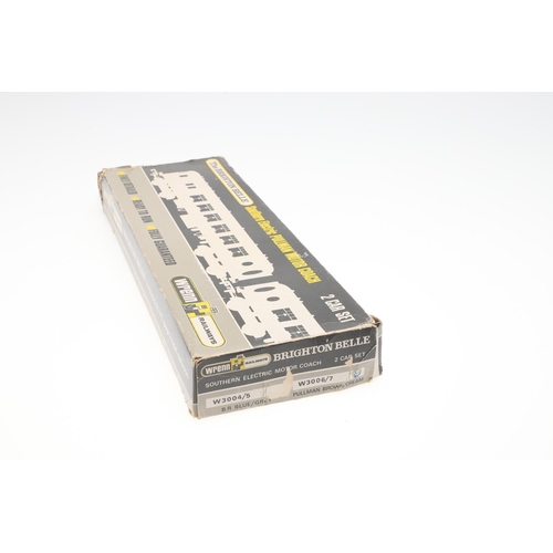 641 - WRENN - BOXED BRIGHTON BELLE PULLMAN COACHES & BOXED ROLLING STOCK. Model Numbers W3004/5 and W3006/... 