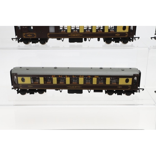 642 - WRENN - BOXED 00 GAUGE COACHES. 20 various boxed coaches, including E60002/H Pullman 1st Class Hazel... 