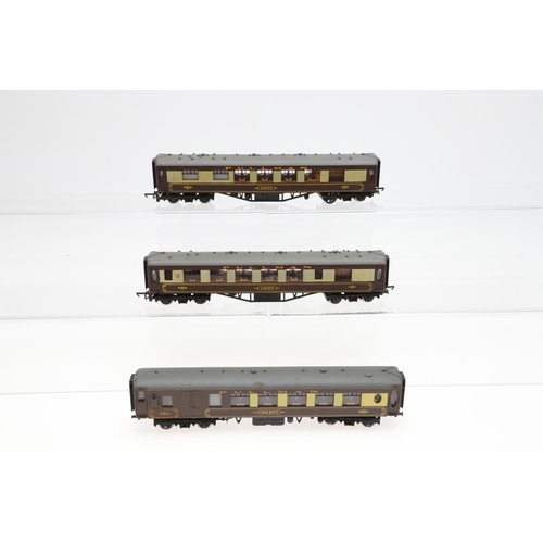 642 - WRENN - BOXED 00 GAUGE COACHES. 20 various boxed coaches, including E60002/H Pullman 1st Class Hazel... 