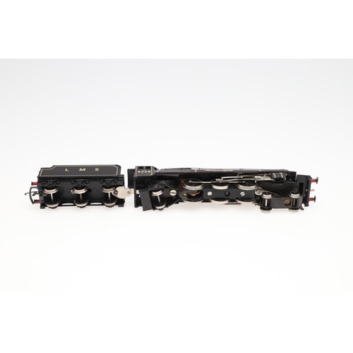 646 - WRENN BOXED 00 GAUGE LOCOMOTIVES - DUCHESS OF HAMILTON & ROYAL SCOT. Including a boxed W2241 Duchess... 