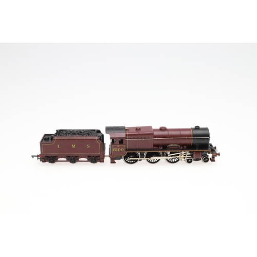 646 - WRENN BOXED 00 GAUGE LOCOMOTIVES - DUCHESS OF HAMILTON & ROYAL SCOT. Including a boxed W2241 Duchess... 