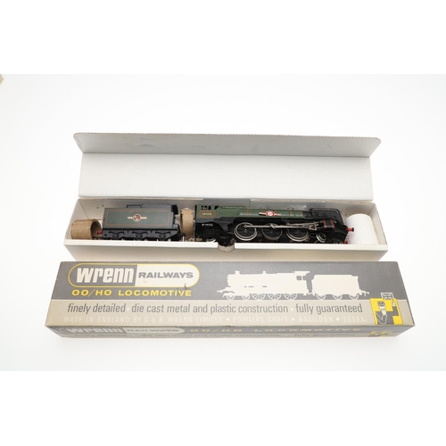 647 - WRENN BOXED 00 GAUGE BOXED LOCOMOTIVES - CLAN LINE. Two boxed W2238 Clanline BR Green 35028 locomoti... 