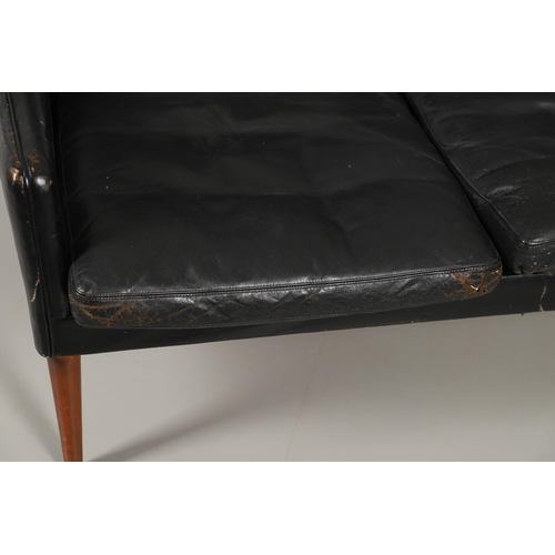 670 - HANS OLSEN - DANISH MID CENTURY TWO SEATER LEATHER SOFA. Model 800 and designed by Hans Olsen for C ... 