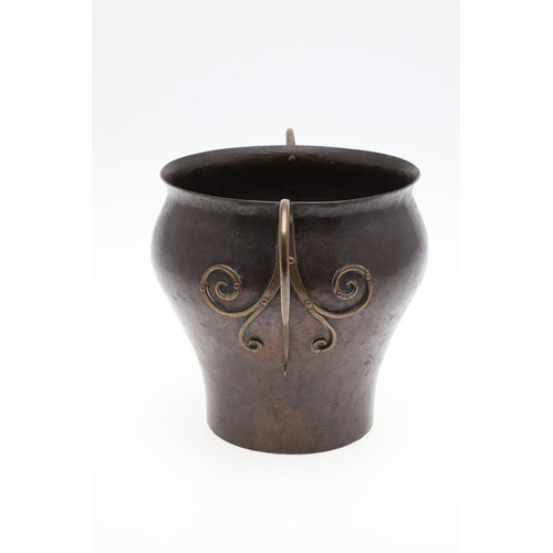 678 - BIRMINGHAM GUILD OF HANDICRAFTS - ARTS & CRAFTS COPPER JARDINIERE. A patinated copper jardiniere des... 