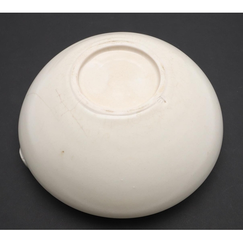 703 - EDMUND DE WAAL (B 1964) - LARGE PORCELAIN BOWL. (d) An early large porcelain bowl of tapering form, ... 