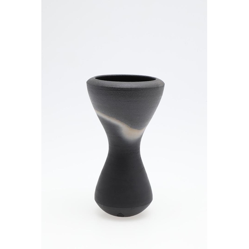 706 - JOHN LEACH (1939-2021) - BLACK BURNISHED STUDIO POTTERY VASES. Four various stoneware vases with a b... 