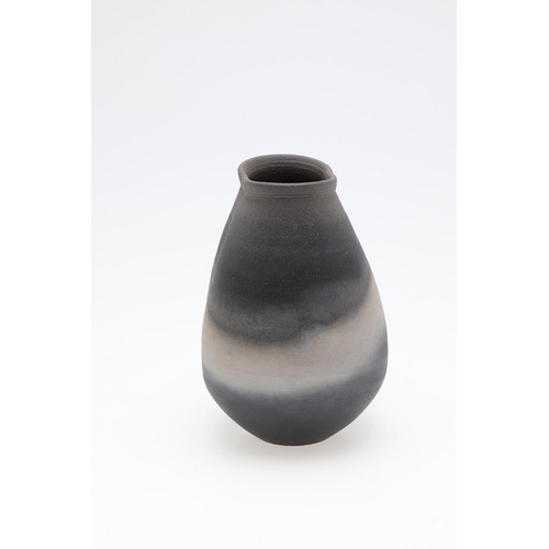 706 - JOHN LEACH (1939-2021) - BLACK BURNISHED STUDIO POTTERY VASES. Four various stoneware vases with a b... 