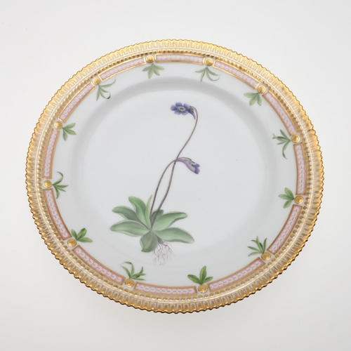 753 - ROYAL COPENHAGEN - FLORA DANICA CABINET PLATE. Titled 'Pingricola vulgaris', the centre painted with... 