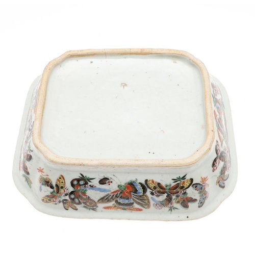 820 - CHINESE LIDDED TUREEN & DISH - BUTTERFLIES & INSECTS. Probably 19thc, the lidded tureen profusely pa... 