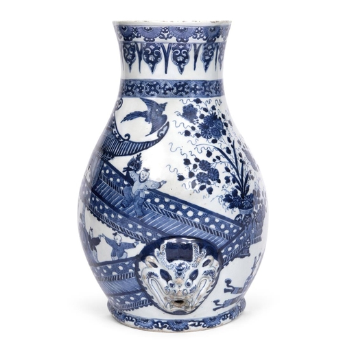 824 - RARE CHINESE BLUE & WHITE WALL CISTERN - KANGXI PERIOD (1662-1722). A rare blue and white baluster w... 