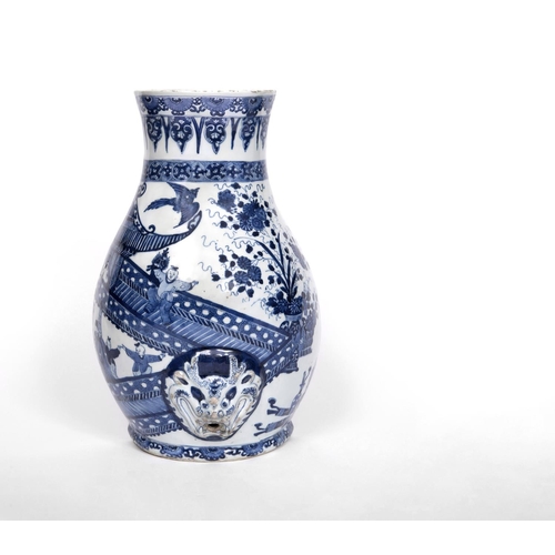 824 - RARE CHINESE BLUE & WHITE WALL CISTERN - KANGXI PERIOD (1662-1722). A rare blue and white baluster w... 