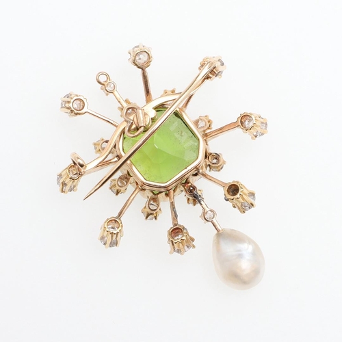 1163 - AN EARLY 20TH CENTURY PERIDOT, DIAMOND AND PEARL BROOCH PENDANT. centred with an octagonal-shaped pe... 