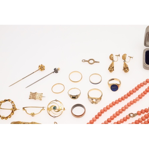 830 - A QUANTITY OF JEWELLERY. including a garnet set cruciform pendant, a garnet, moonstone and gold broo... 