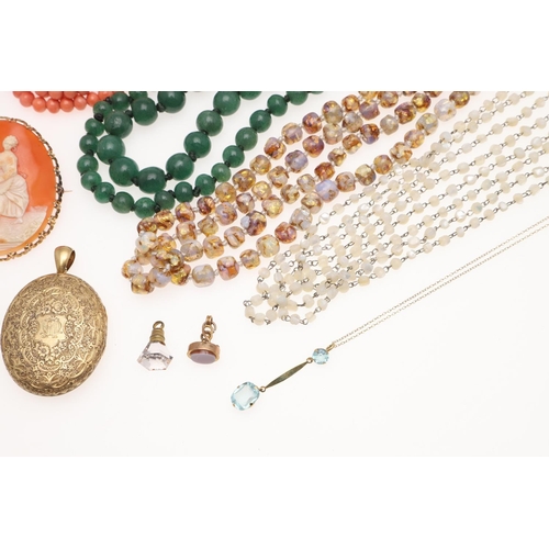 830 - A QUANTITY OF JEWELLERY. including a garnet set cruciform pendant, a garnet, moonstone and gold broo... 