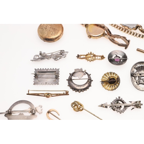 831 - A QUANTITY OF JEWELLERY. including six assorted gold and gem set brooches, various silver brooches, ... 