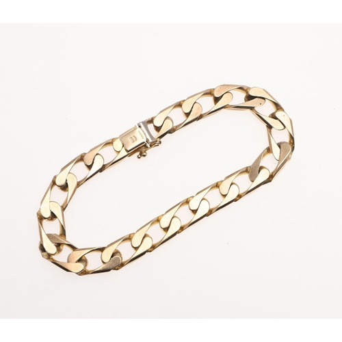 877 - A 9CT GOLD FLAT CURB LINK BRACELET. with concealed clasp, 21cm long, 31.5 grams.  *Condition:  Some ... 