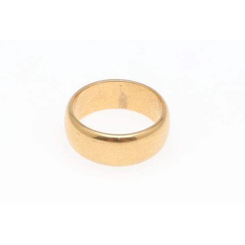 891 - AN 18CT GOLD WEDDING BAND. with engraved decoration, 4.5 grams, size R, together with a wide 18ct go... 