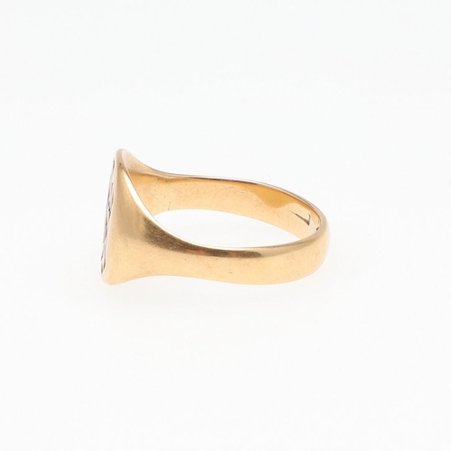 892 - AN 18CT GOLD SIGNET RING. engraved with initials, 8.7 grams, size R 1/2, together with another 18ct ... 