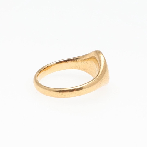 892 - AN 18CT GOLD SIGNET RING. engraved with initials, 8.7 grams, size R 1/2, together with another 18ct ... 