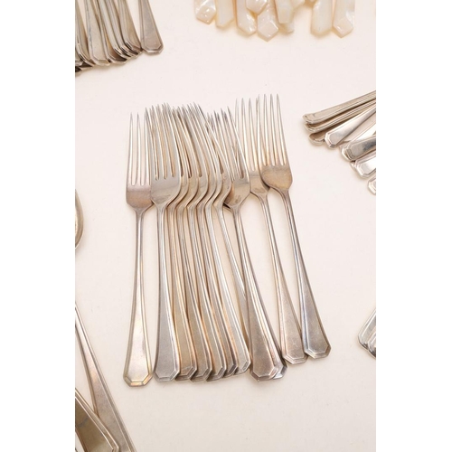 103 - A 20TH CENTURY PART-CANTEEN OF ATHENIAN PATTERN FLATWARE & CUTLERY. to include: 11 table forks, 6 ta... 