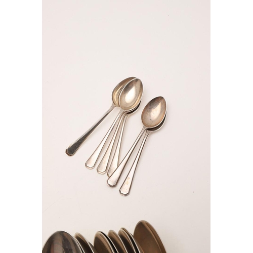 103 - A 20TH CENTURY PART-CANTEEN OF ATHENIAN PATTERN FLATWARE & CUTLERY. to include: 11 table forks, 6 ta... 