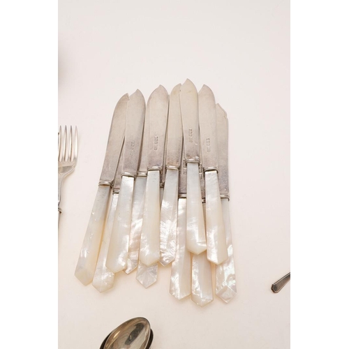 103 - A 20TH CENTURY PART-CANTEEN OF ATHENIAN PATTERN FLATWARE & CUTLERY. to include: 11 table forks, 6 ta... 